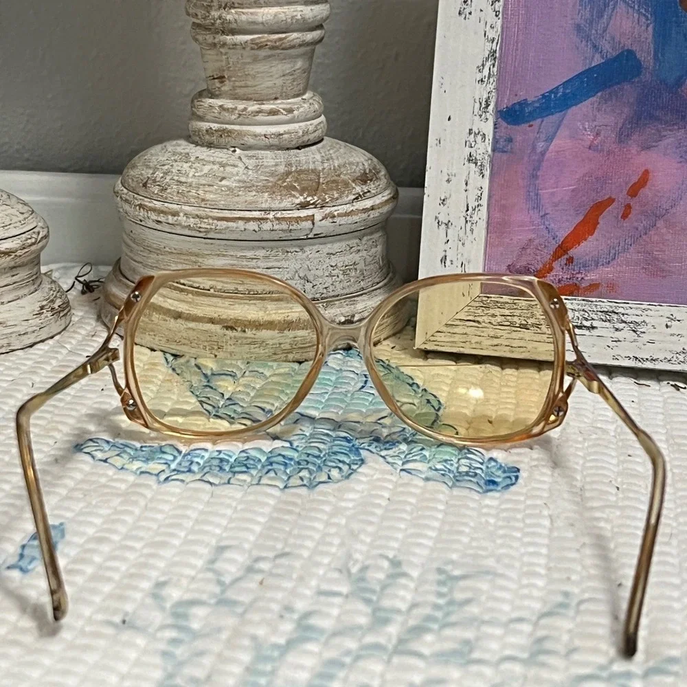 Vintage Tura Mod Sacha Oversized Geometric Amber Eyeglasses Gold Tone 56-14